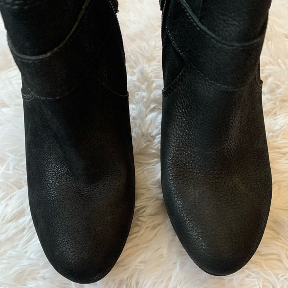 Vince Camuto
Kenzo Boot - Picture 7 of 11